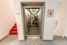 Hotel Goldene Rose - Aufzug