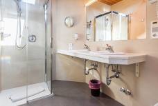 Goldenes Rössl - Badezimmer 301