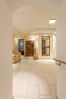 Hotel Innerhofer - Rampe zum Wellnessbereich