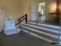 Touriseum - Südtiroler Landesmuseum für Tourismus - Treppenlift 2