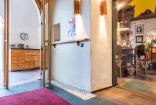 Eingangsbereich und Bar