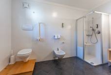 Hotel Teresa - Bagno della camera accessibile Fanes