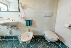 Bagno della camera 112