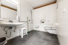 Camping Steiner: Servizi sanitari 2 - Bagno con doccia accessibile per ospiti con disabilità