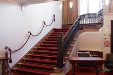 Stadttheater Meran - Treppe zum Obergeschoss