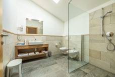 Sterzinger Moos - Zimmer 301 – Badezimmer