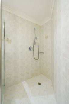 Hotel Schwarzenbach - Badezimmer