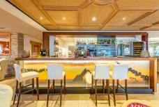 Strolhof Landsitz - Rezeption, Bar und Terrasse