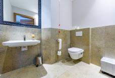 Alpiana Resort - WC Hallenbad