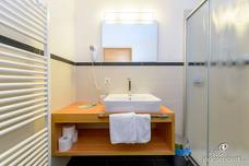 Appartementhaus Fuchsmaurer - Badezimmer Monolokal