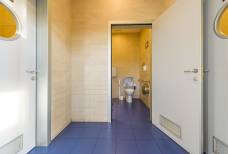 McDonalds Bozen: Behindertengerechte Toilette