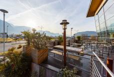 McDonalds Bozen: Terrasse