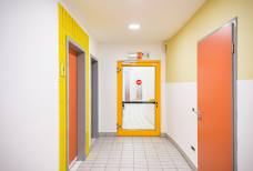 Piscina coperta di Bolzano - Spogliatoio riservato a disabili