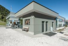 Speikboden - Sand in Taufers: Accessible toilet with nappy-changing table