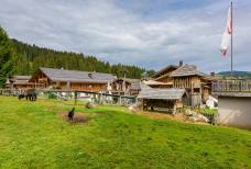 Hotel Tirler - Kinderspielplatz und Streichelzoo