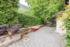 Pizzeria Ladurn - Zugangsrampe Spielplatz