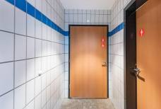 Toilette Umkleidebereich Sauna